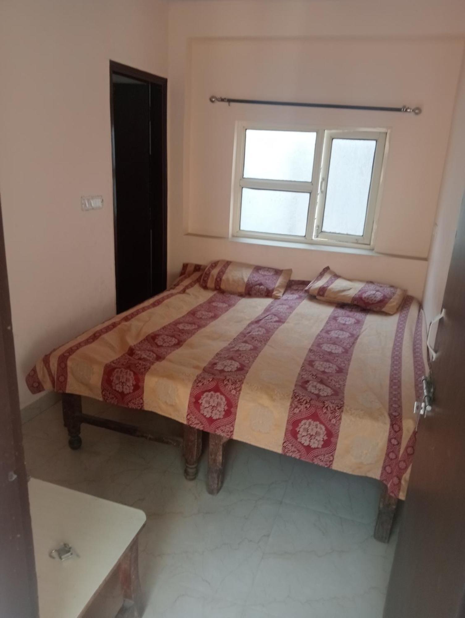 Ever Green Guest House Travel & Pg New Delhi Exteriör bild