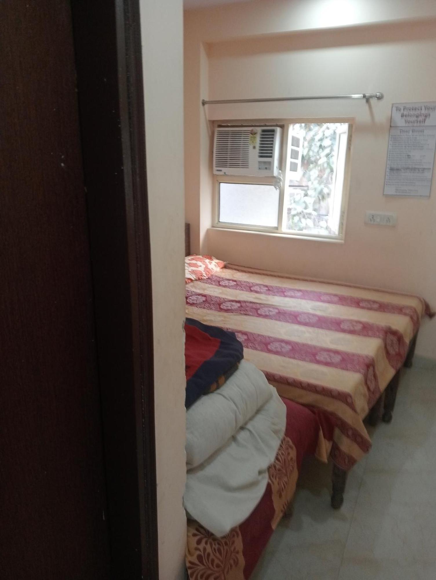 Ever Green Guest House Travel & Pg New Delhi Exteriör bild
